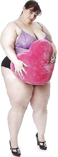 25P Bbw's In Bra, Panties, & Lingerie