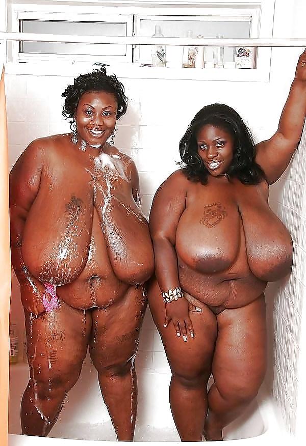 19P Busty women 259 (Black women with saggy tits)