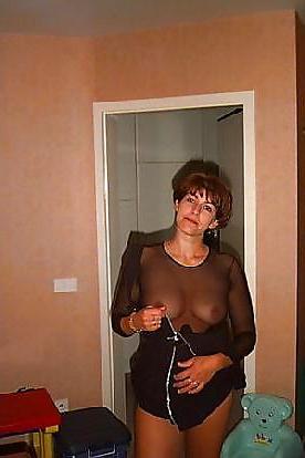 25P Vintage Lingerie and Hair