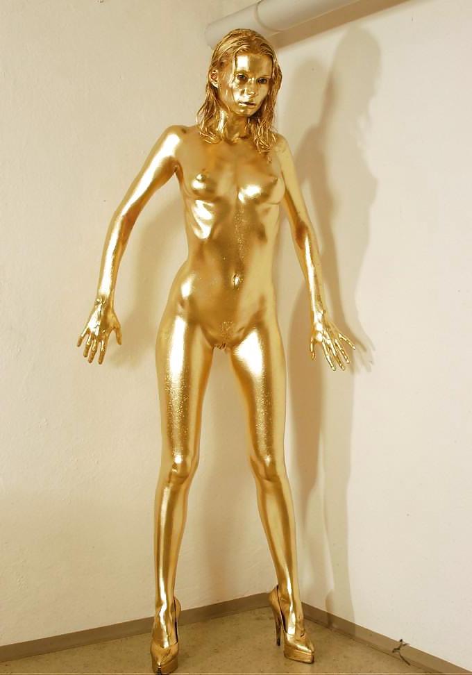 16P Gold Teen Girl