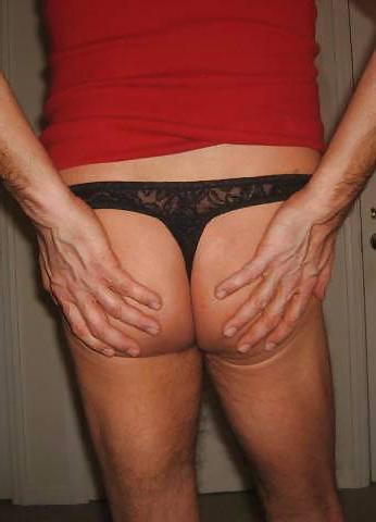 16P Sissy Loves Her Lace Thong