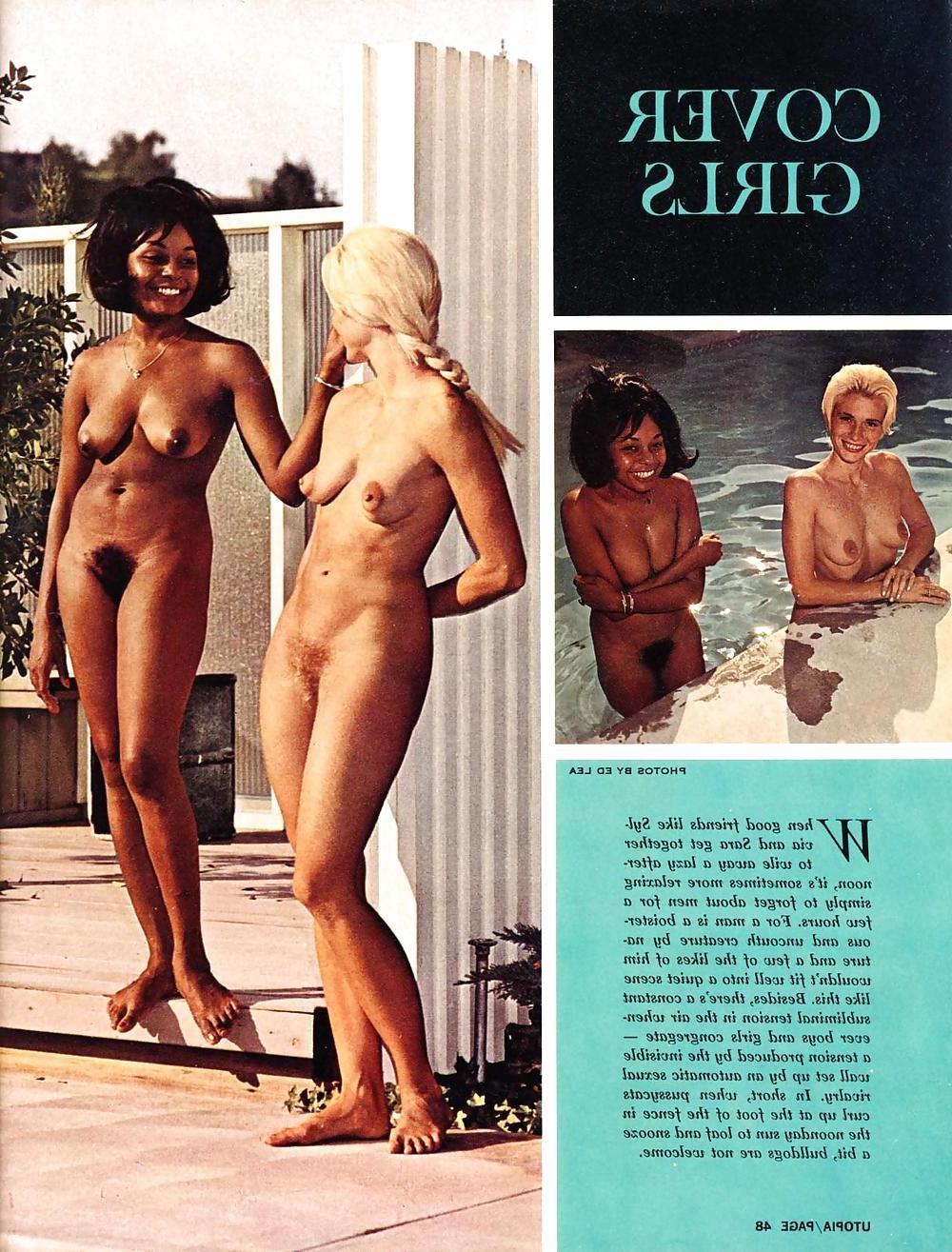 25P Color Retro Nudists