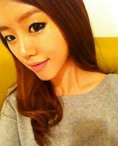 25P Korean and Asian Amateur Girls 2