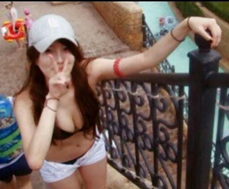 25P Korean and Asian Amateur Girls 4