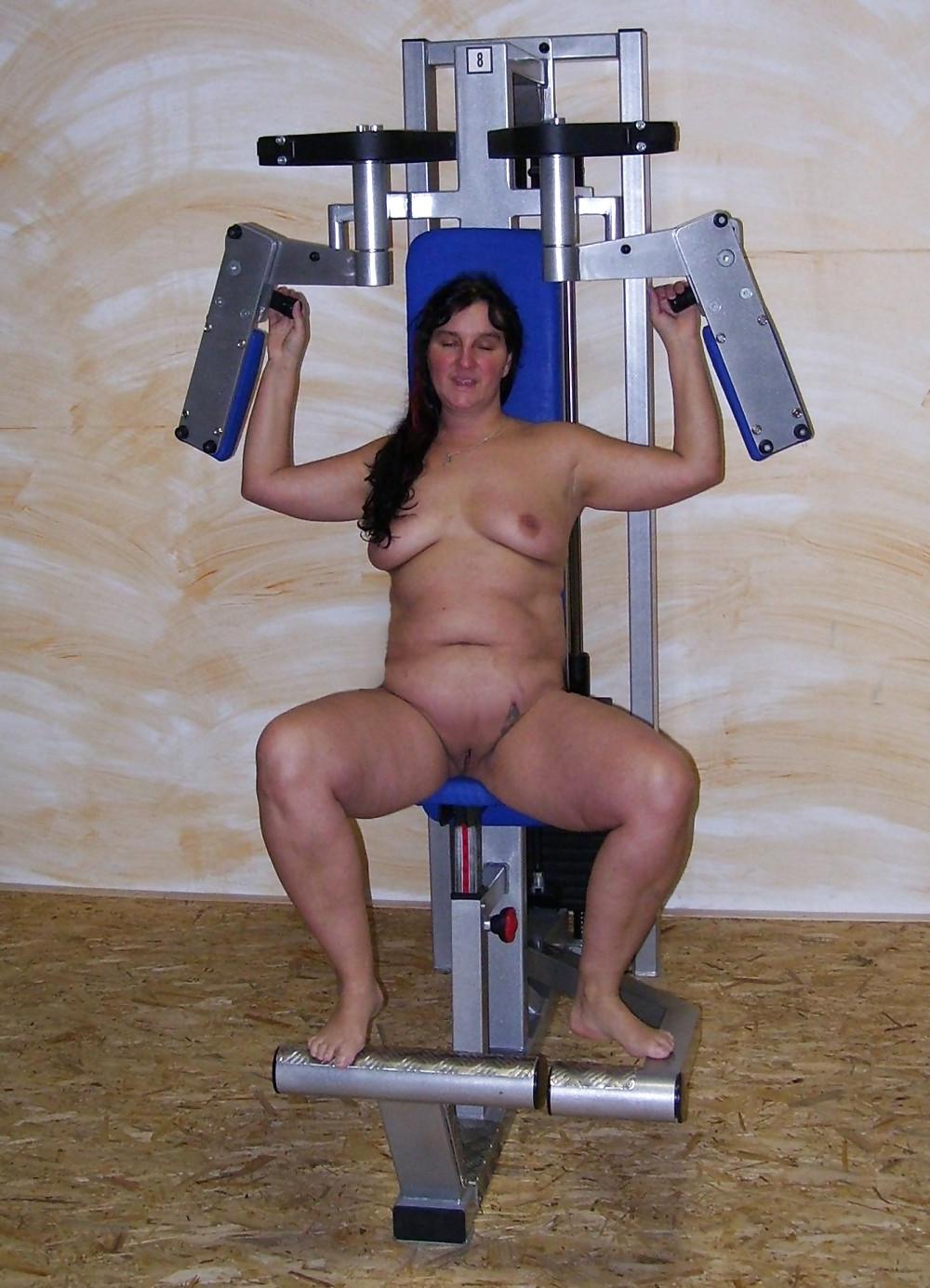 25P Bbw-corinna at the gym 