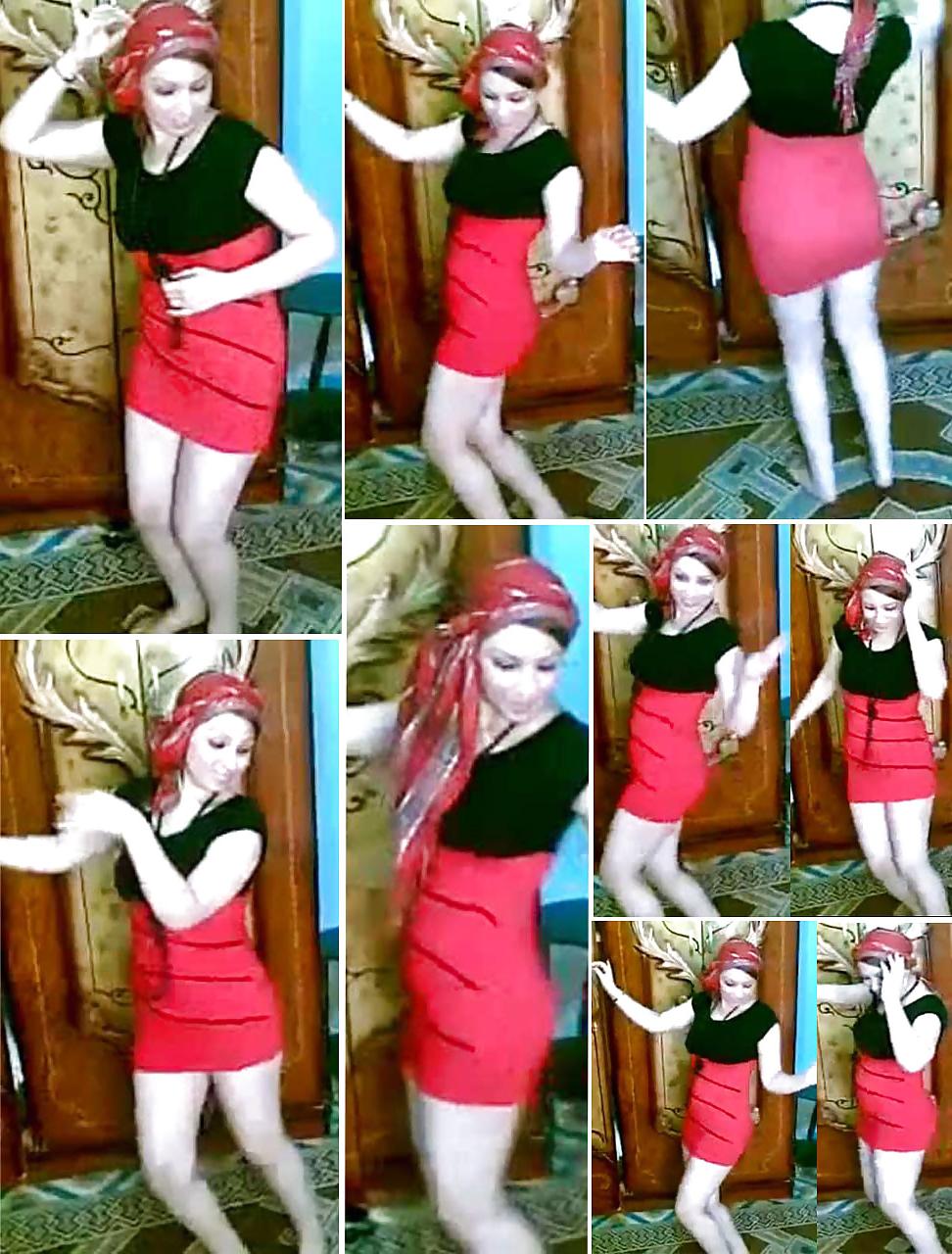 9P Dancing hijab girl