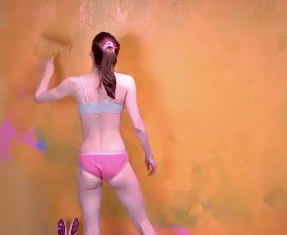10P Lily in pink panties