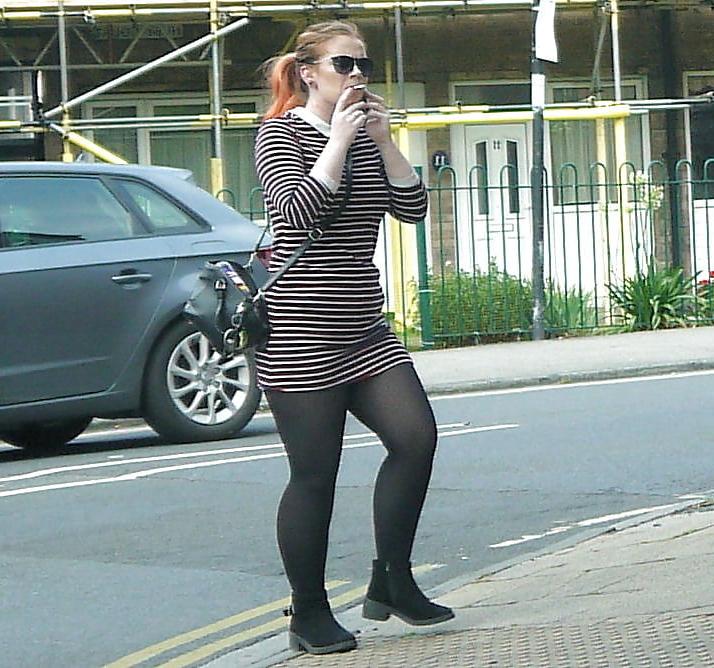 25P pantyhose in public 4