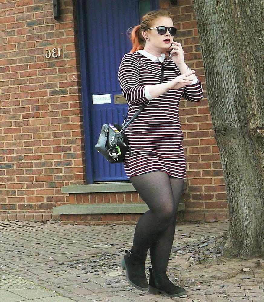 25P pantyhose in public 4