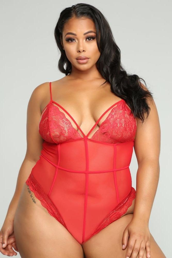 25P Plus Size Red Lingerie