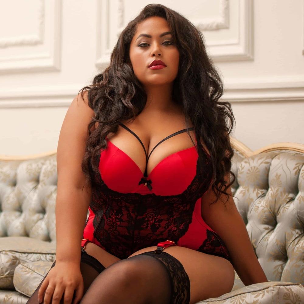25P Plus Size Red Lingerie