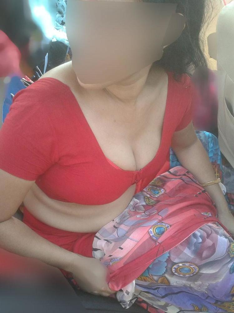 22P Indian Aunty In Public