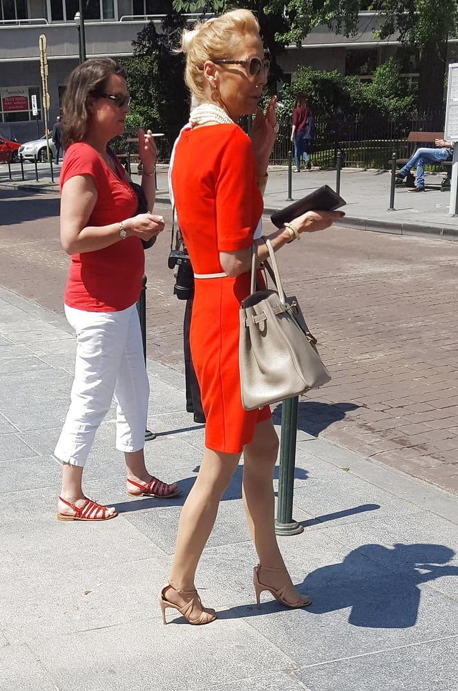 22P pantyhose in public 2