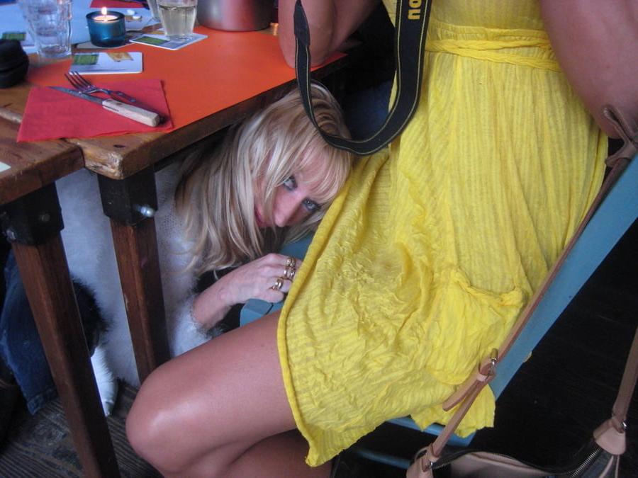25P Muriel: Fake Tit Slut Shows Off in Public!