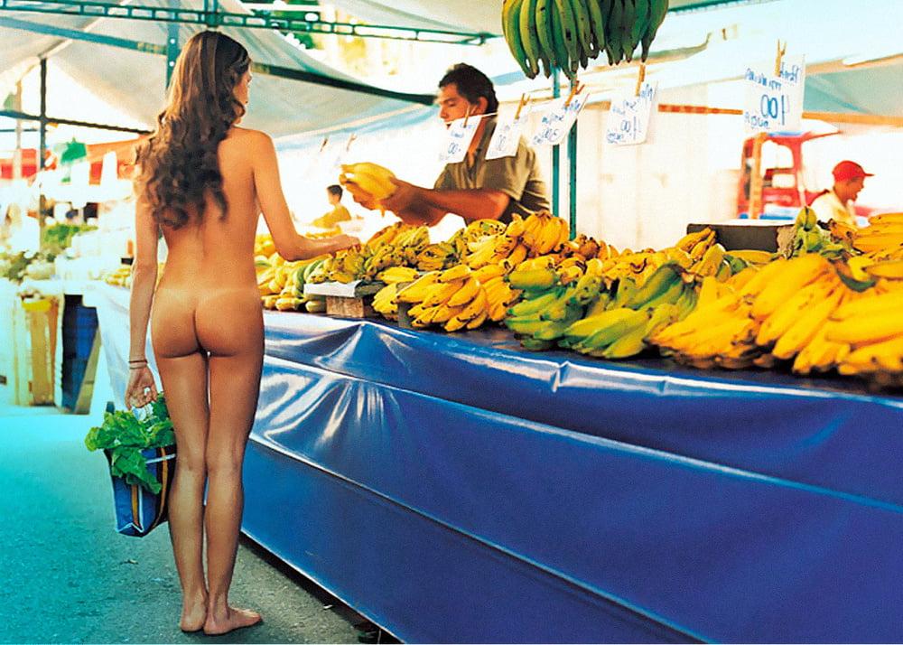 25P 0845 Nature and women nude