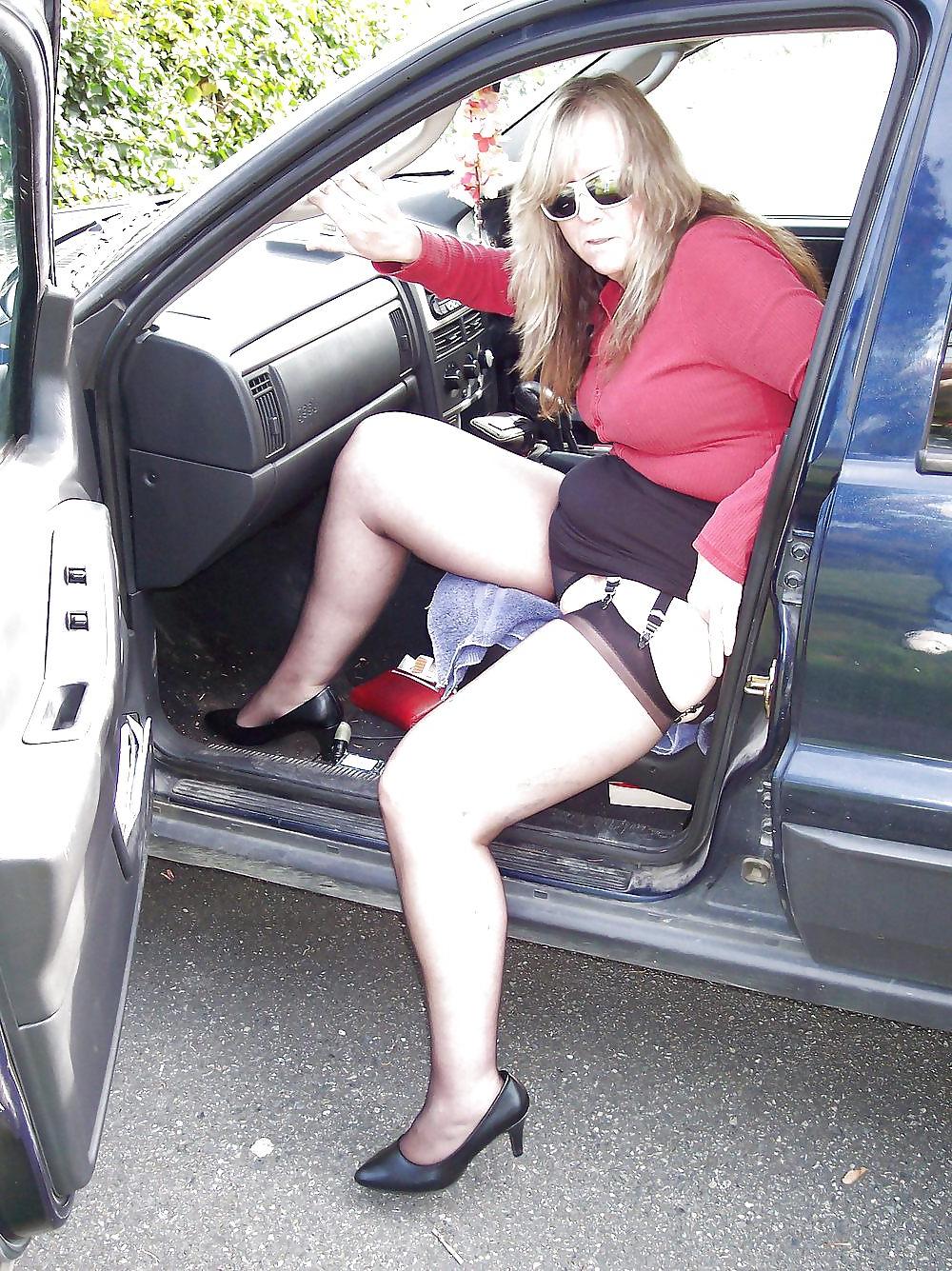 16P Gorgeous plump blonde mature.