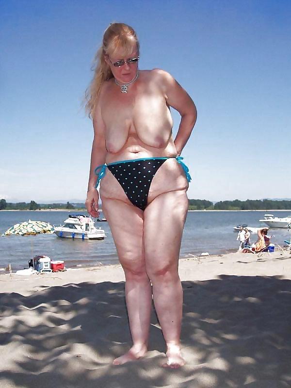 16P Gorgeous plump blonde mature.