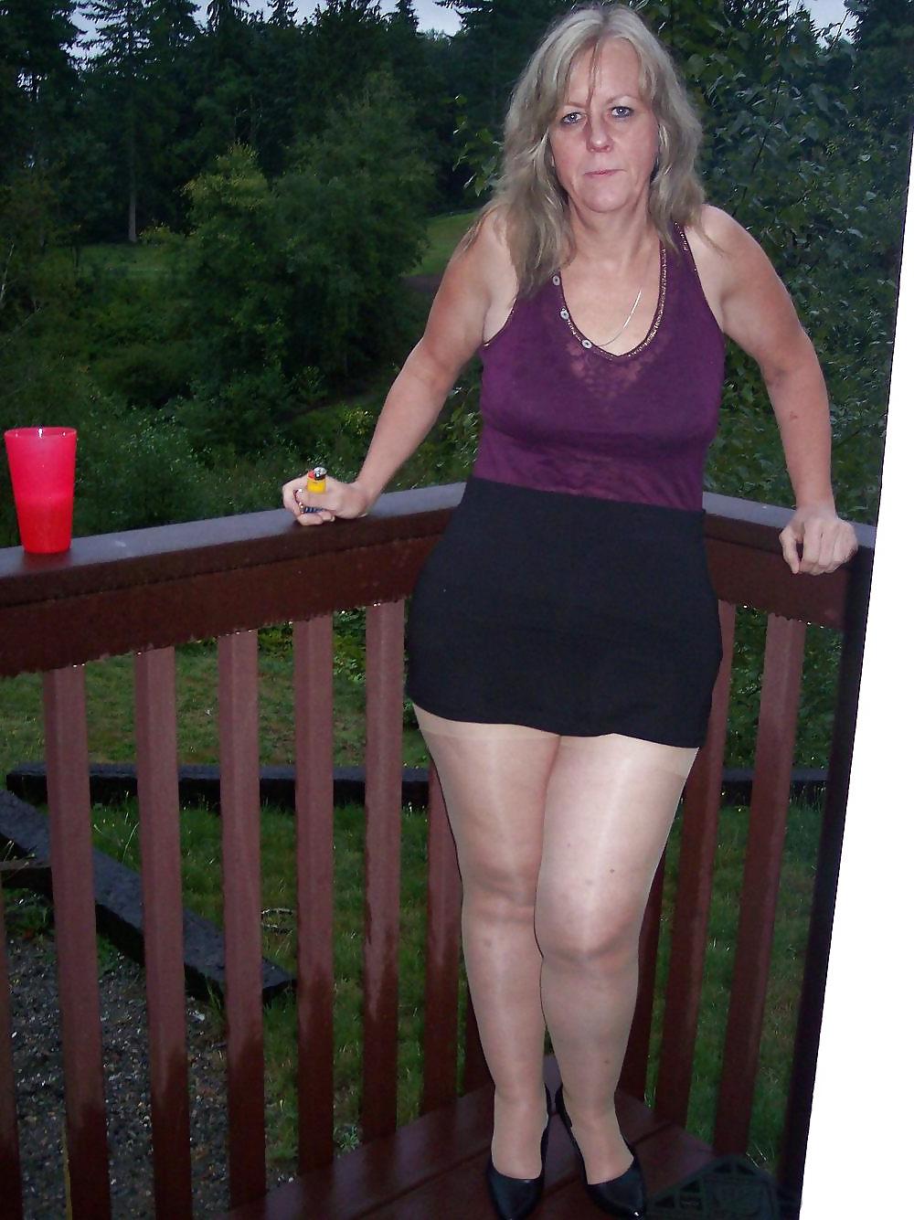 16P Gorgeous plump blonde mature.