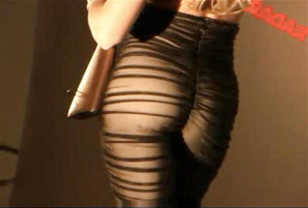 23P Lindsay Lohan - See thru, nip slip, upskirt