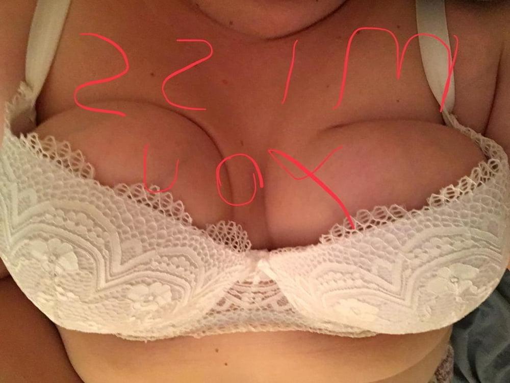 25P My cleavage collection love my boobs