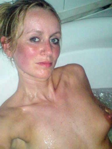 25P German nude in public