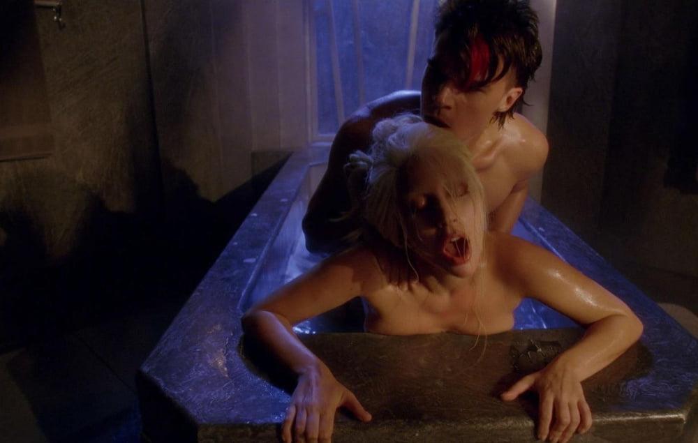 16P Lady Gaga Horror