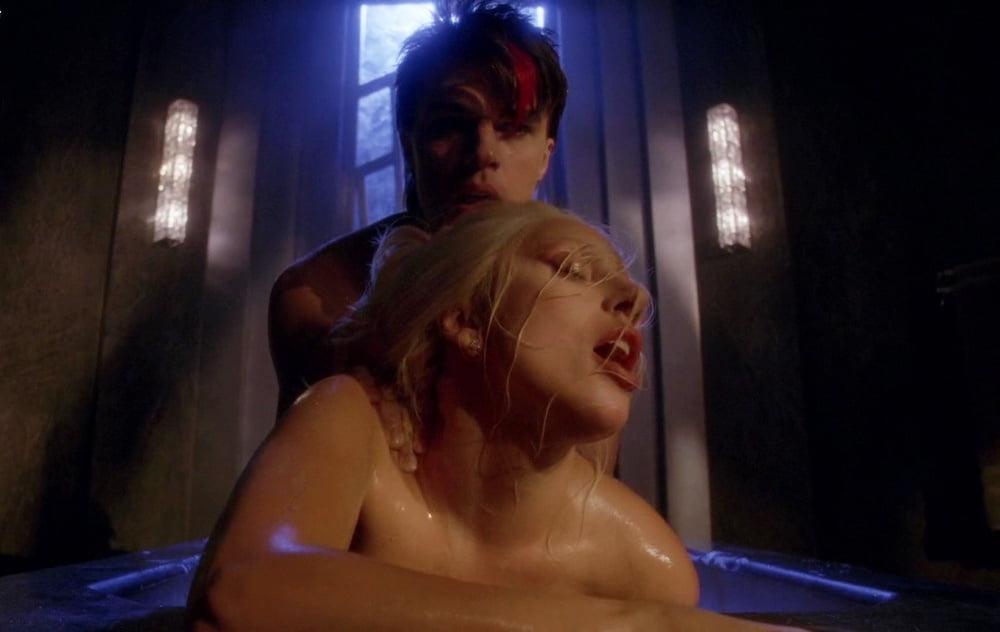 16P Lady Gaga Horror