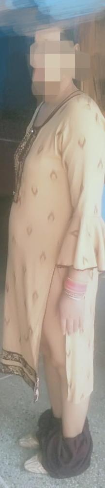 25P Bhabhi he bohot naughty (face covered)