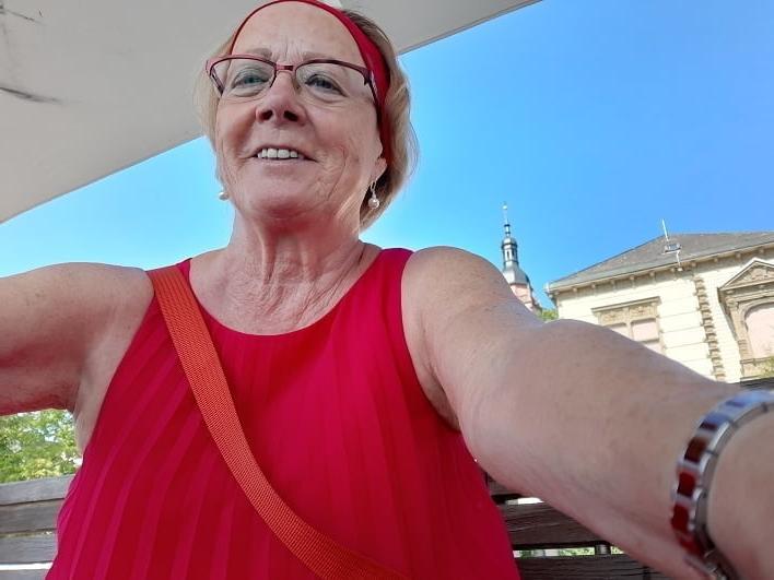 17P Sexy grandma 25