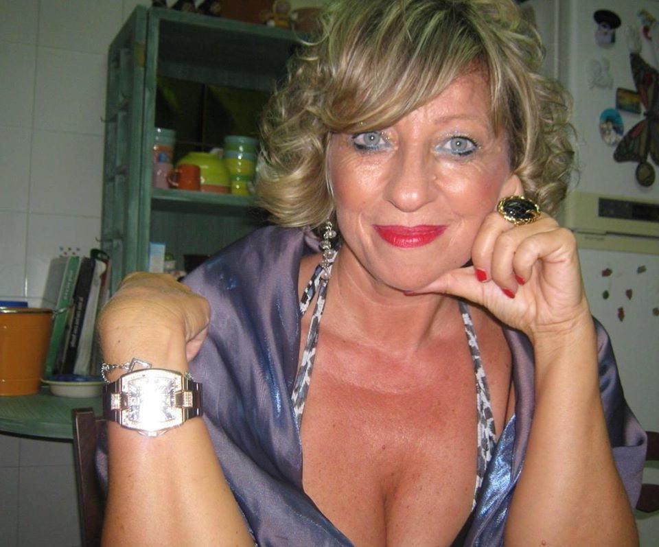 25P Help. Im addicted 2 granny cleavage 2