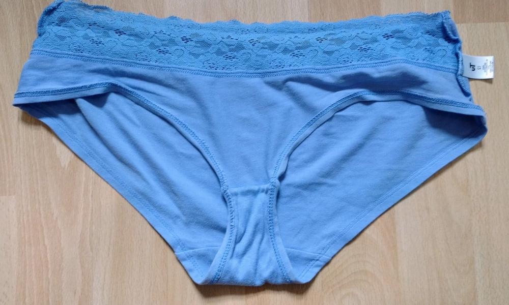 25P Assorted underwear