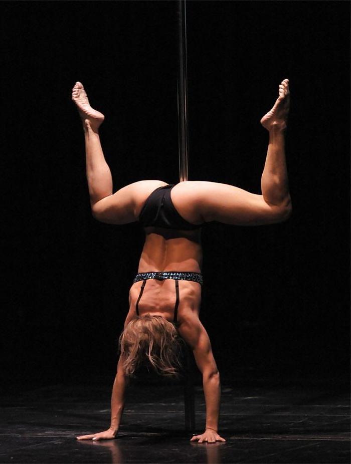 15P Pole Dancing
