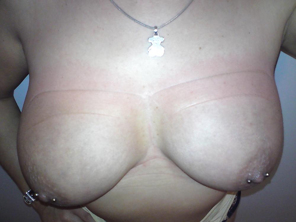 15P Tits pain, nipple piercing