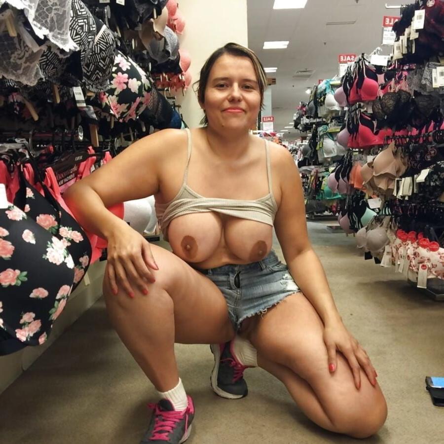 25P nude in public 2