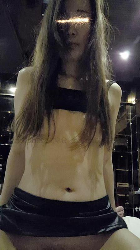 7P Sexy Girl Riding
