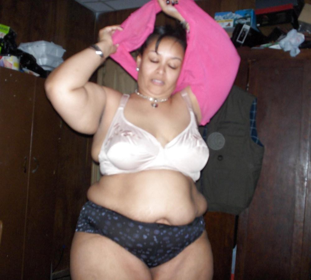 7P BBW Ebony Mom