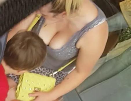 19P hot mom with very hot tits show a big cleavage in public
