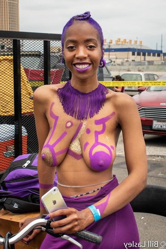 20P Ugly tits 002.