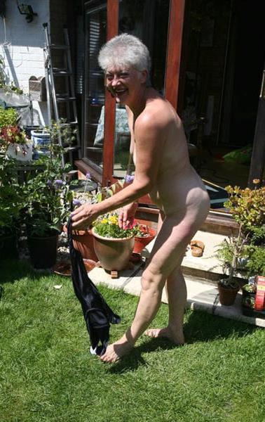 15P Sexy grandma 24