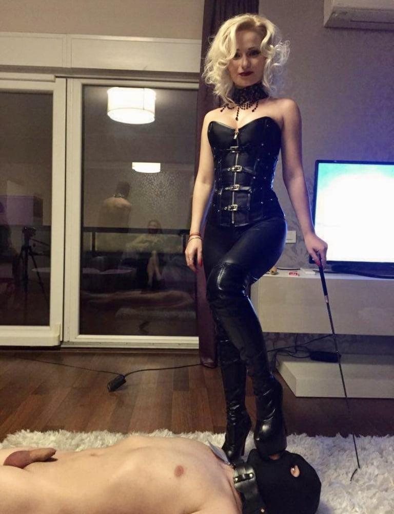 25P Femdom