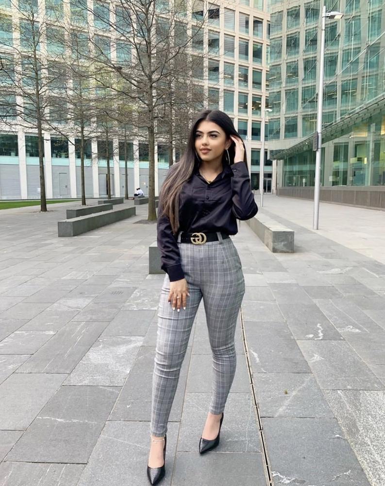 19P Gorgeous paki, how would you shag her?