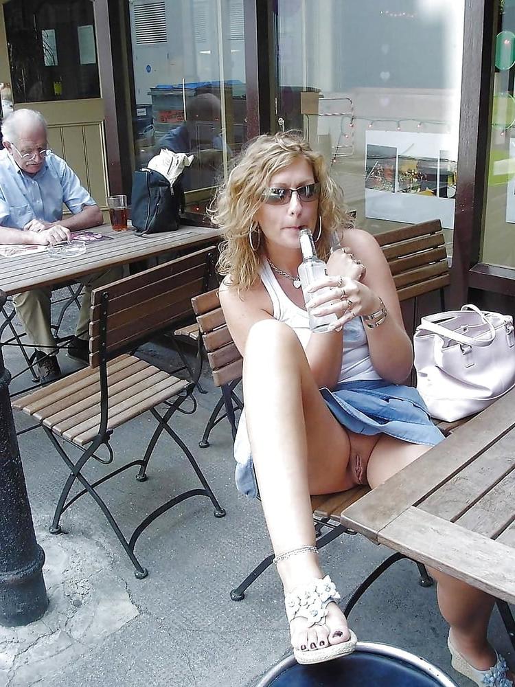 25P Flashing In Public 3