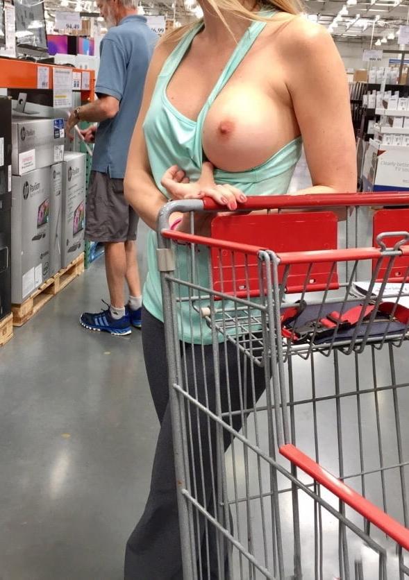 25P Showing the goods in public view