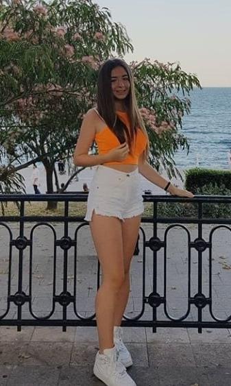 25P Very hot turkish girl