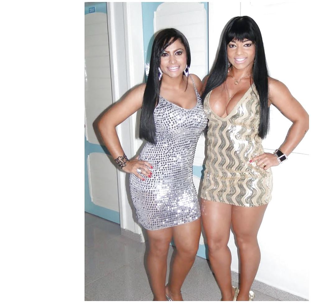 25P Wide Hips and Sexy Asses (Black Edition) Vol. I