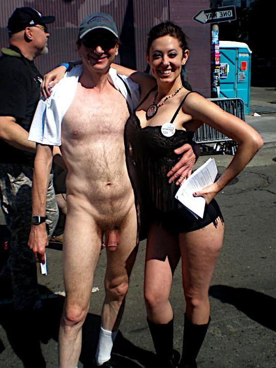 25P Naked in public for fun