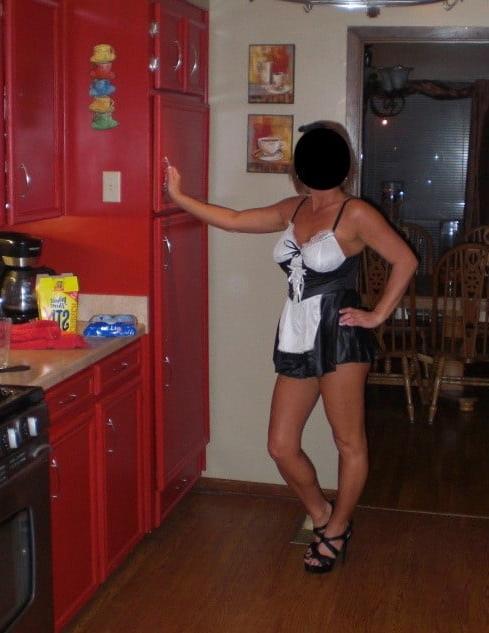 25P Hot in the kitchen 8