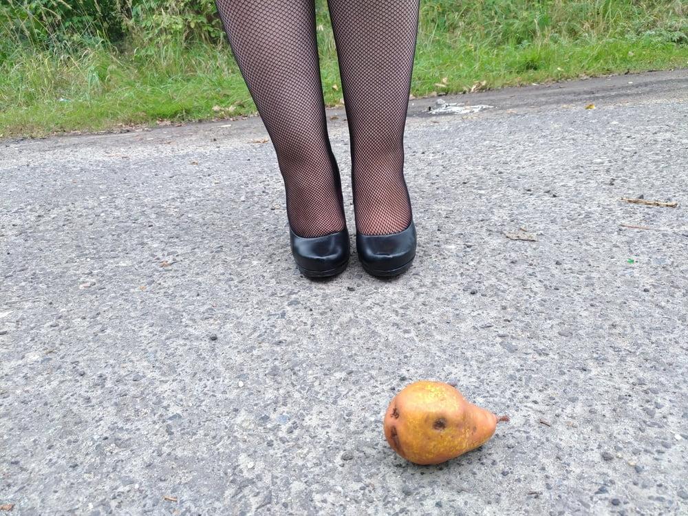 10P crush fetish
