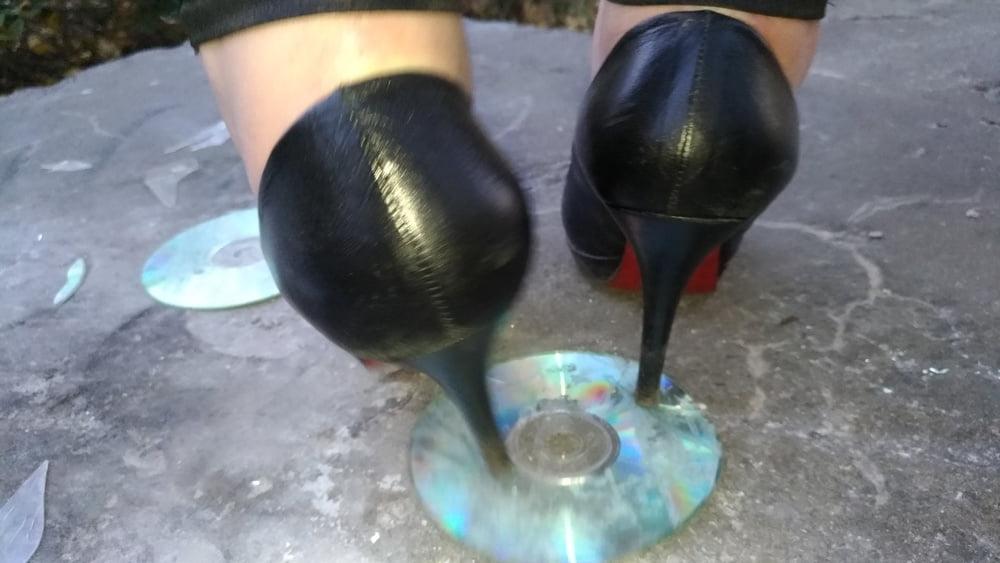 10P crush fetish