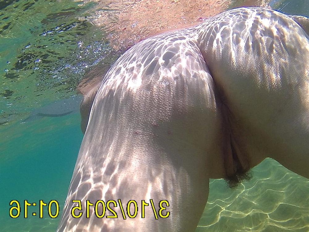 20P Naked Underwater